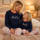 Kit Duo Corações em Sintonia - Pijamas Mãe e Filha