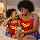 Kit Duo Heroínas Maravilha - Pijamas Mãe e Filha